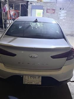 هیوندای ئەلەنترا